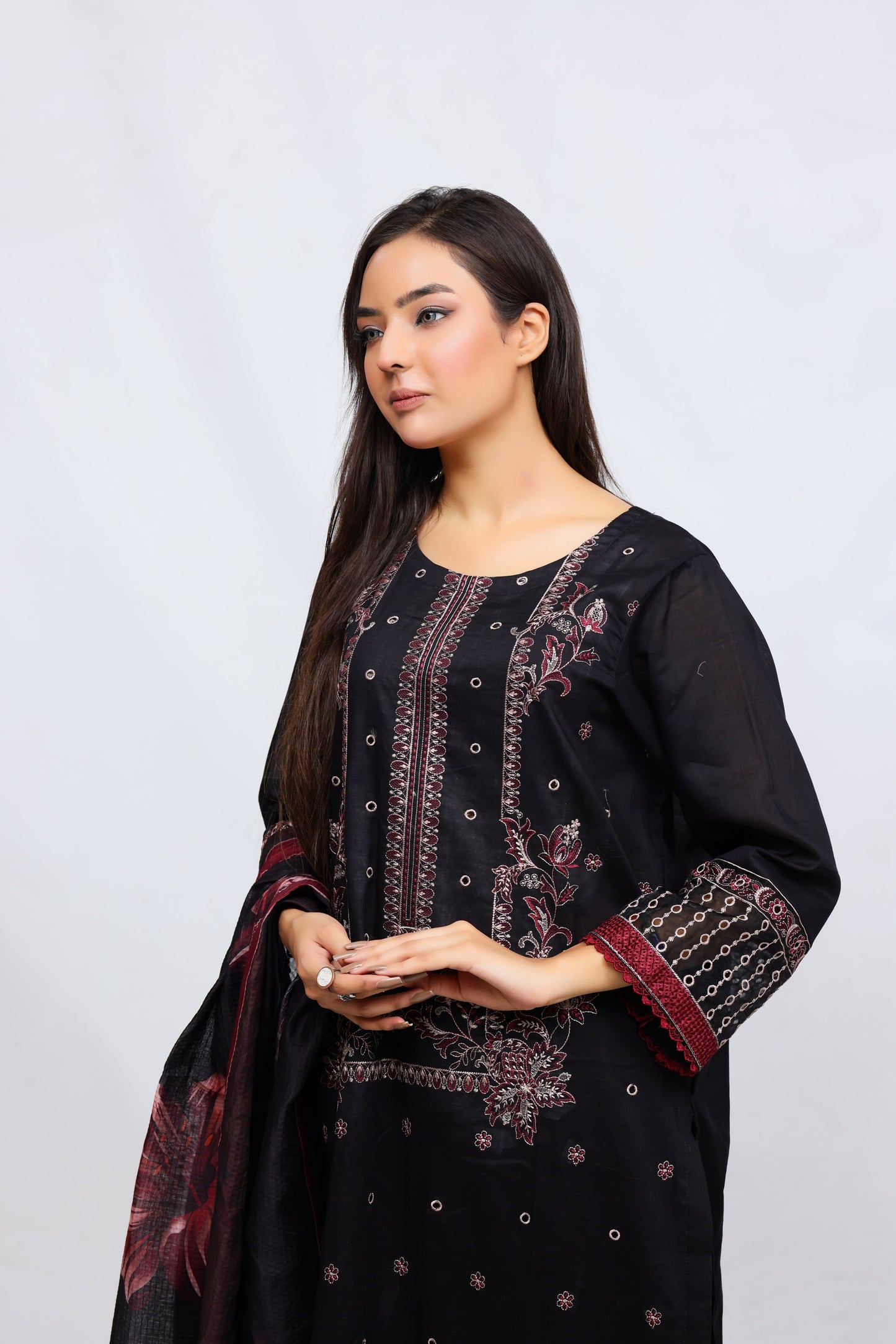 Black Maroon Lawn Embroidred - Perfect Stitches By Maryam