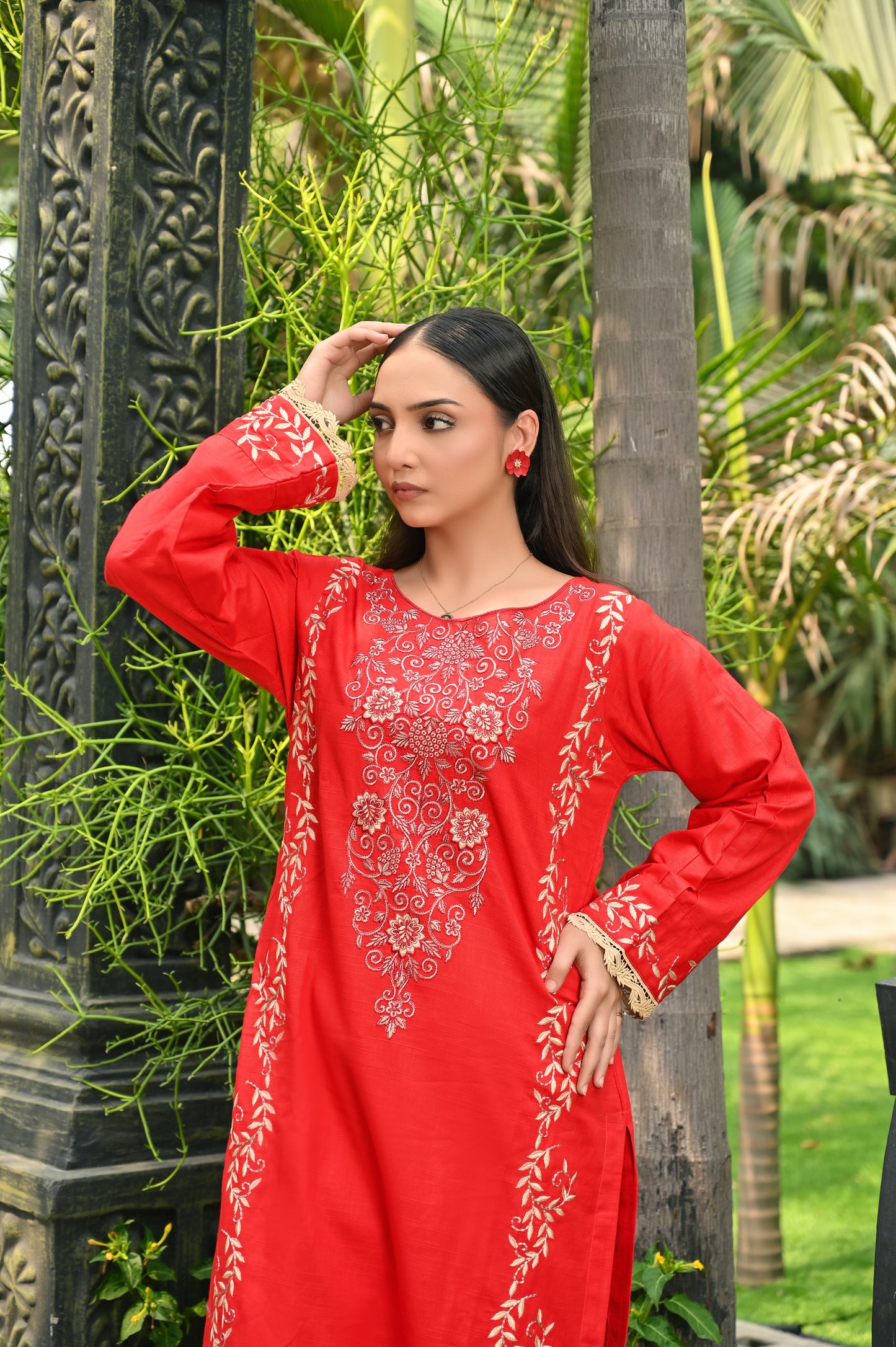 Red Khaddar Embroidery 2Pc