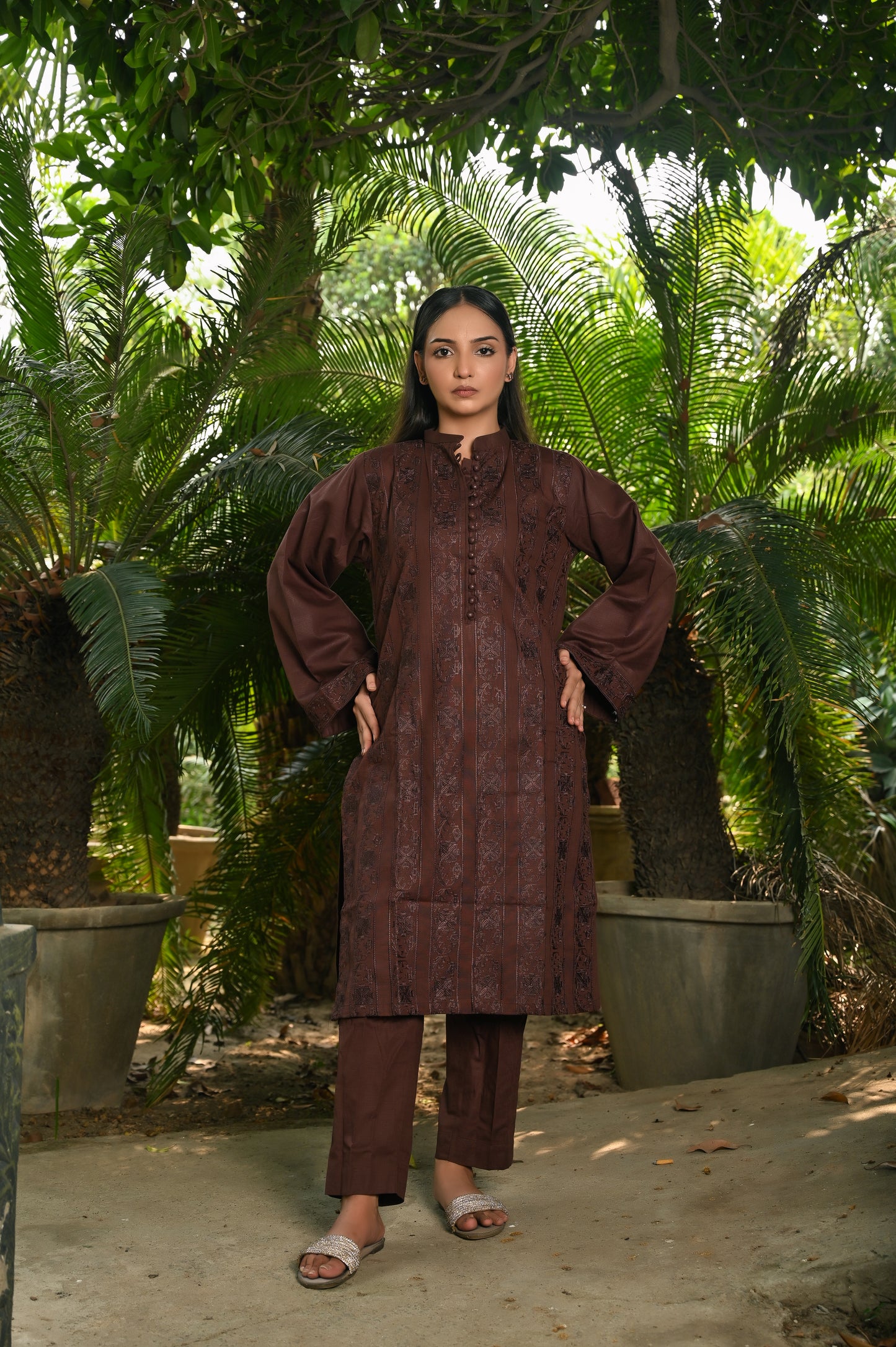 Maroon Khaddar Embroidery 2Pc
