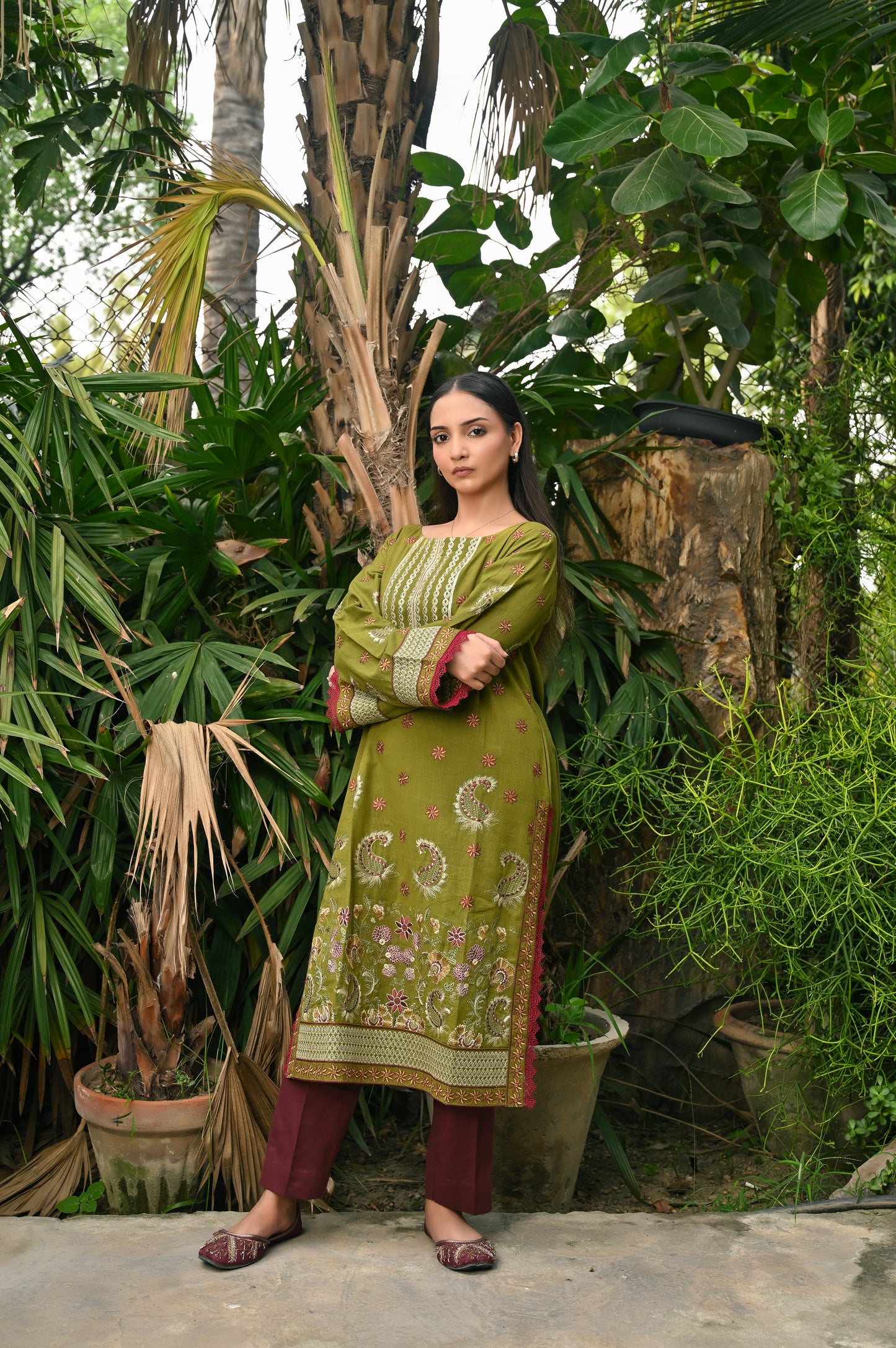 Green Embroidered Khaddar 2pc