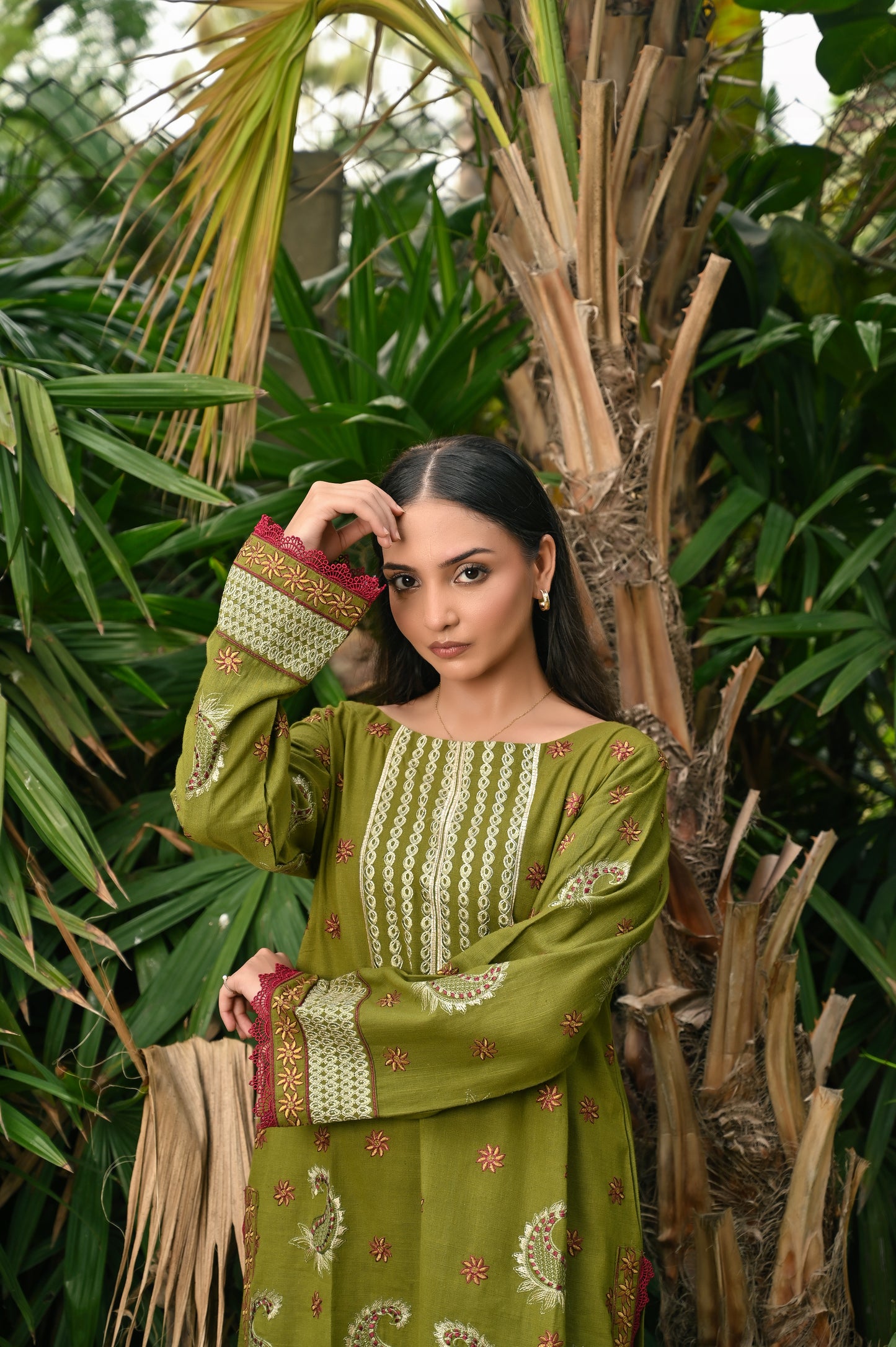 Green Embroidered Khaddar 2pc