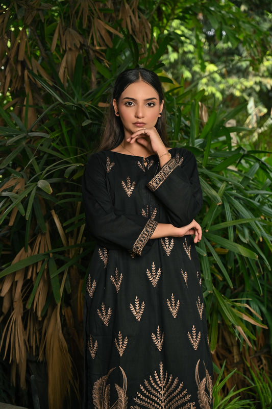 Black Block Printed Khaddar 3Pc